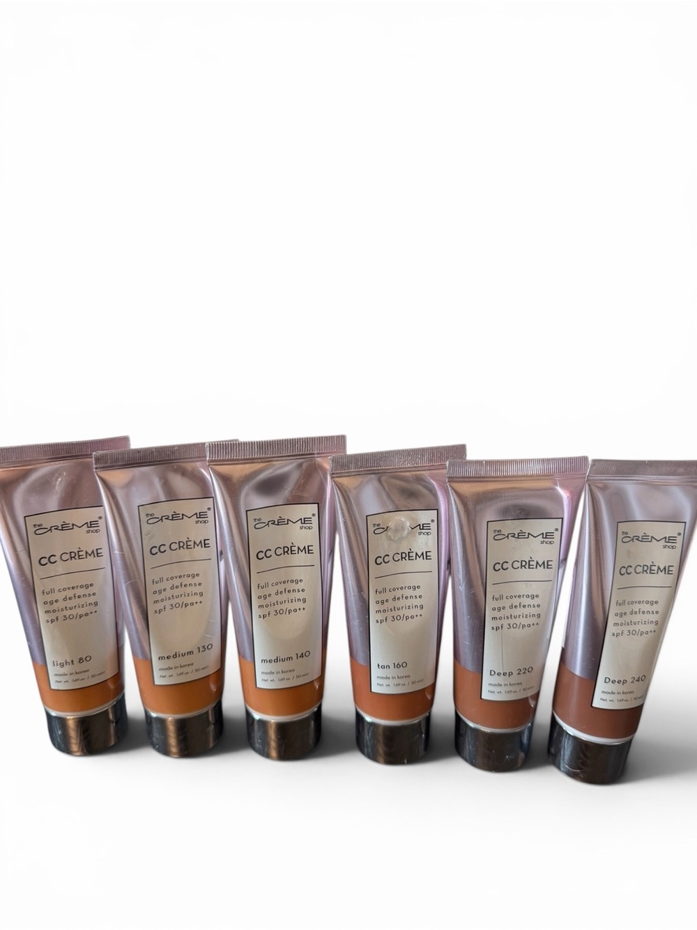 CC Crème Full Coverage Moisturizing SPF 30+ -
6 different shades available - Picture 3 of 9